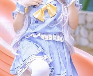 Sayo Momo泳装合辑，高清下载，各种姿势都能让人打个转儿。